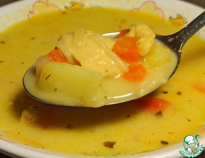 Рецепт: Куриный сливочный суп с лапшой