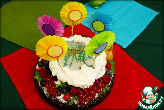 ПП-торт на стевии и цельнозерновой муке с ягодой