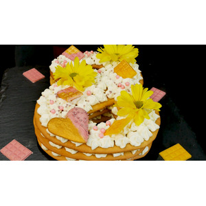 ���� "����� 8"