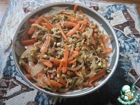 Салат из фасоли с острой морковью