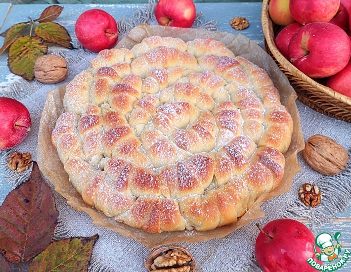 Рецепт: Яблочный пирог Рогалик