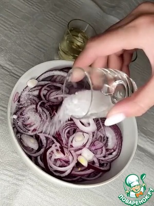Лук маринованный