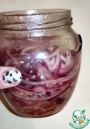 Лук маринованный