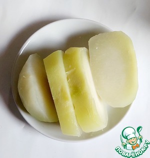 Салат из кольраби "Пикантный "