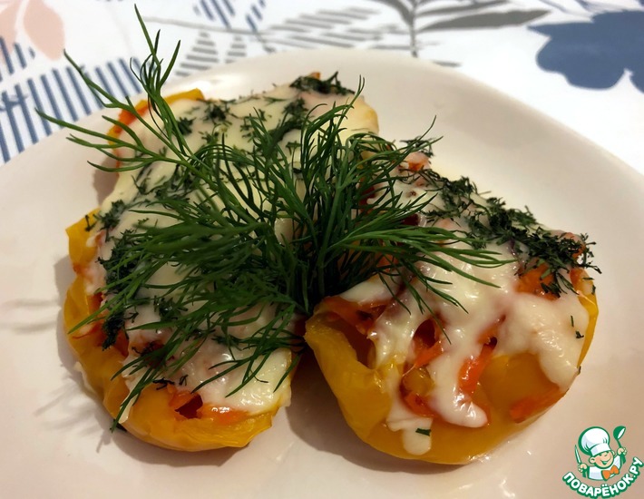 Рецепт: Перцы, фаршированные морковью и моцареллой