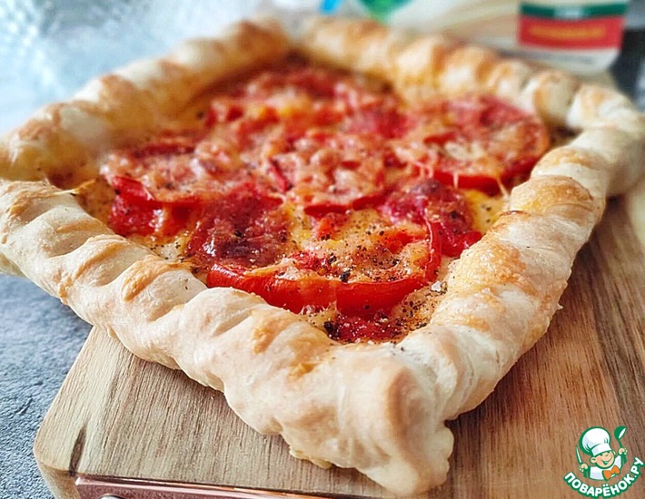 Рецепт: Пирог с помидорами, сыром и перцем