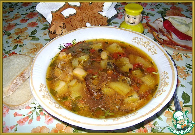 Диетический суп из грибов и фасоли: рецепт с фото и полезные свойства