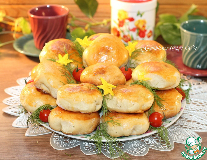 Круглые пирожки с овощами и яйцом Круглые пирожки с овощами и яйцом