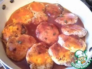 Биточки из индейки в пряном томате