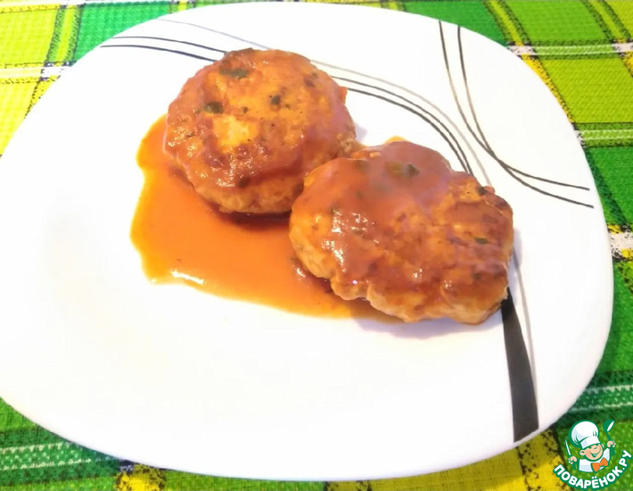 Биточки из индейки в пряном томате