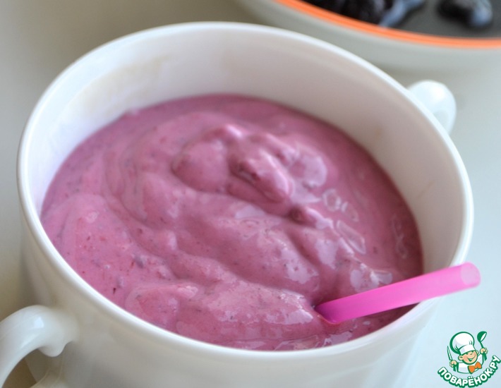 Творожно-ежевичный смузи Творожно-ежевичный смузи