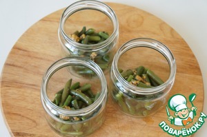 Салат с тушёнкой из индейки Салат с тушёнкой из индейки