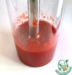 Десерт из йогурта с базиликом и клубникой Десерт из йогурта с базиликом и клубникой