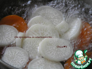 Салат-гарнир из дайкона и моркови Салат-гарнир из дайкона и моркови