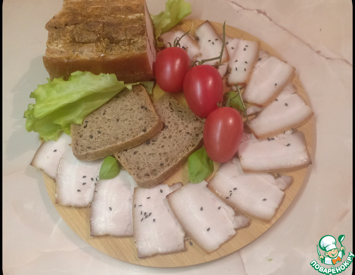 Домашняя грудинка, запеченная в фольге