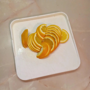 Курица с луком и апельсинами