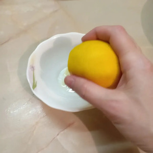 Легкий салат с огурцами и оливками Легкий салат с огурцами и оливками