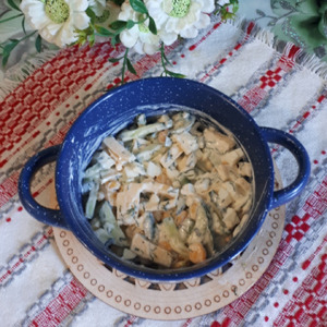 Салат с сыром и кукурузой