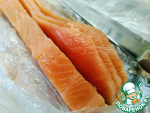 Бутерброд с форелью и яйцом Бутерброд с форелью и яйцом