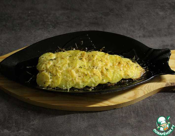 Рецепт: Филе сибаса под чешуёй из картофеля