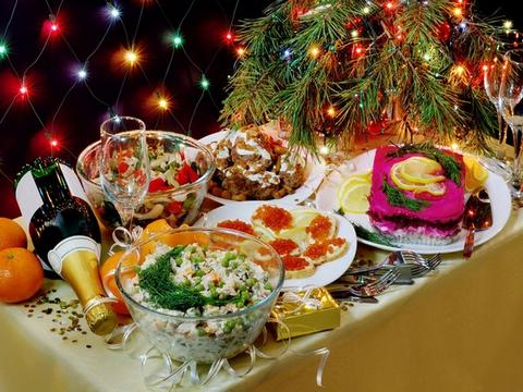 Рождественские салаты: лучшие рецепты для праздничного стола