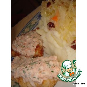 Рецепт Жареный лосось и сырно-помидорный соус