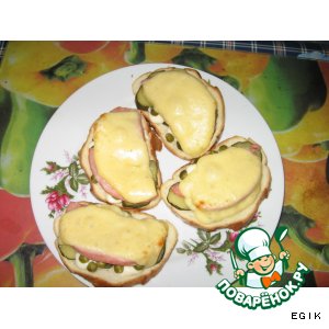 Рецепт "Просто завтрак"-запеченные бутерброды с ветчиной