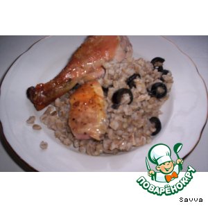 Рецепт Курица, фаршированная перловой кашей и маслинами