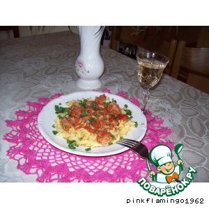 Рецепт Томатен спагетти под нежным соусом с тунцом и каперсами