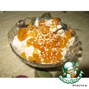 Рецепт Мороженое с медом, курагой и кунжутом