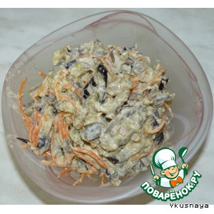 Рецепт: Салат из баклажанов с корейской морковью