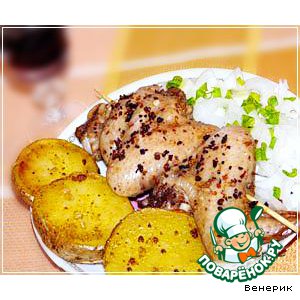 Рецепт: Запеченный картофель и маринованные куриные крылья