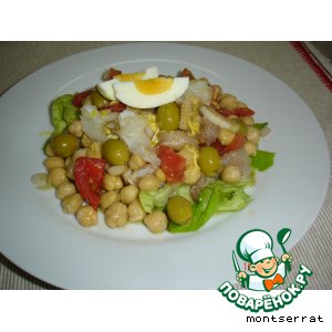 :        - ensalada de garbanzos y bacalao