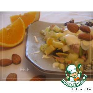 Рецепт: Салат с курицей, сельдереем и фруктами