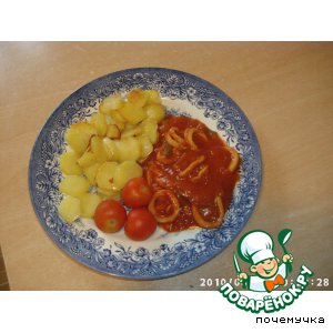 Рецепт Кальмары в томатном луково-чесночном соусе