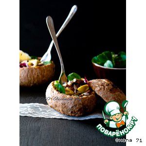 Рецепт Тeплый салат с грибами и беконом