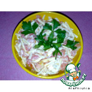 Рецепт: Салат с помидорами и копченым сыром