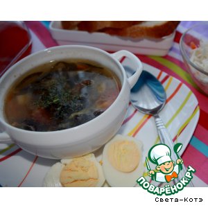 Рецепт: Капустный суп с древесными грибами