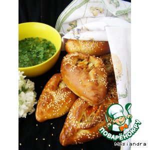 Старорусские расстегаи с куриным мясом