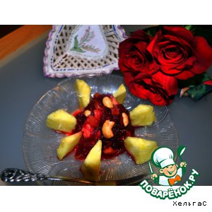 Рецепт Фруктовый салат с ананасом и свеклой