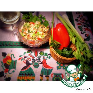 Рецепт: Салат из сельдерея, индейки и яблока