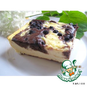 Рецепт Творожно-шоколадный пирог с кремом и черникой