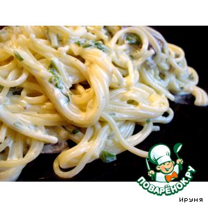 Рецепт Спагетти со шпинатом в сырно-сливочном соусе