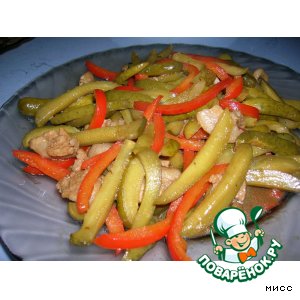 Рецепт Горячий салат из маринованных огурцов