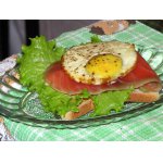 Тост с семгой и запеченным яйцом – кулинарный рецепт