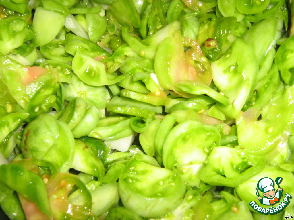 Простые вкусные салаты зеленых помидор на зиму. Салат из зеленых помидор. Салат с зелеными помидорами. Красивый и вкусный салат из зеленых помидор!. Салат из зелёных помидор на зиму.