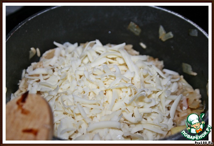 Начинка рис печень. Китайский рис листочек рисовый начинка показать жарится. Ливерная начинка с рисом.