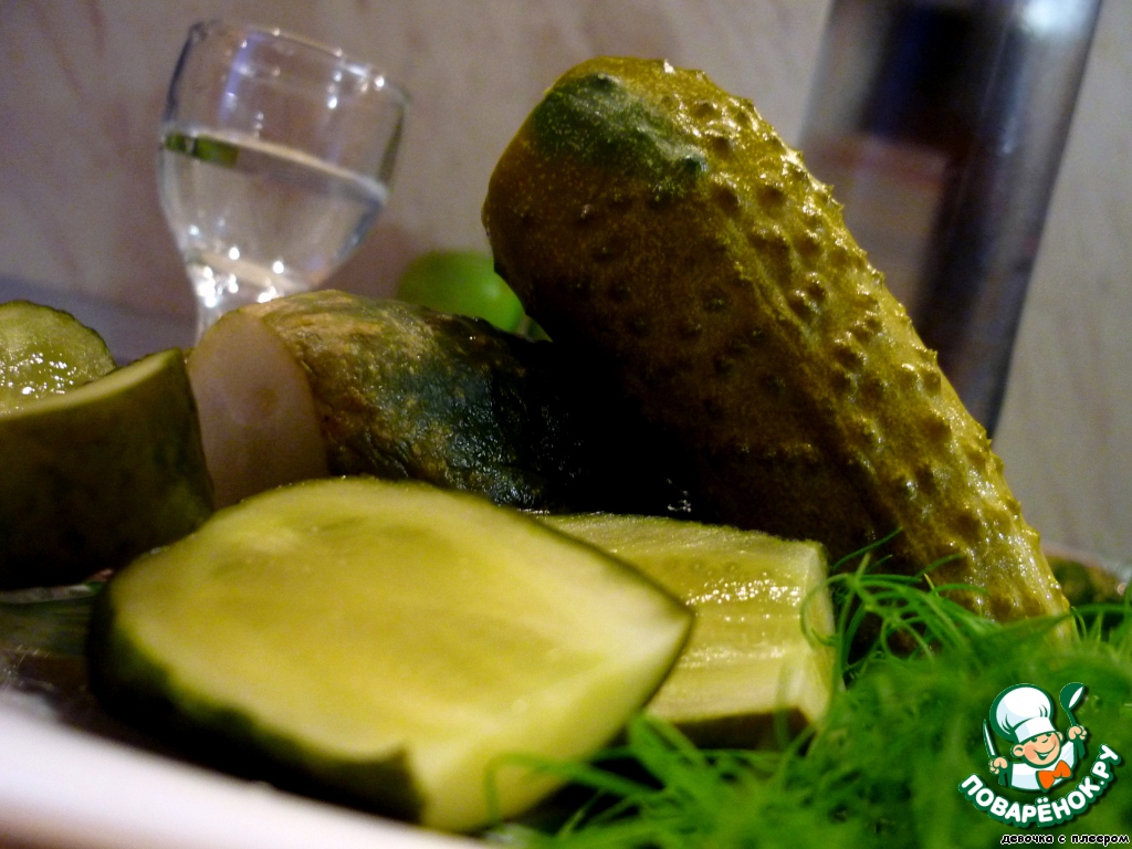 Огурцы малосольные "Две корочки хлеба" – кулинарный рецепт