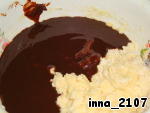 Шоколадный пирог с персиками и орехами – кулинарный рецепт