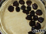Пирог с черносливом из песочного, дрожжевого или бисквитного теста с творогом, орехами, курагой или какао
